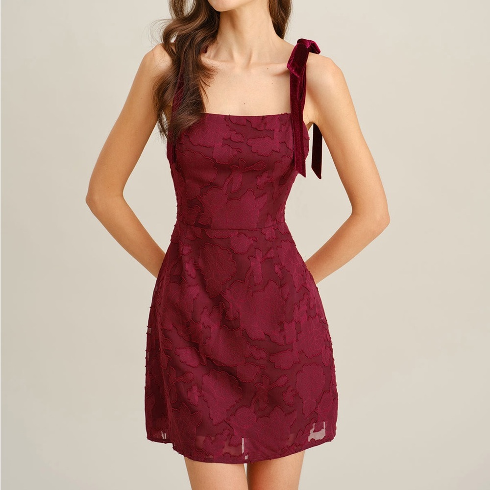 Rihoas Wine Red Floral Tie Strap Mini Dress